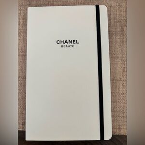 Chanel Beauté White Journal with Black Band